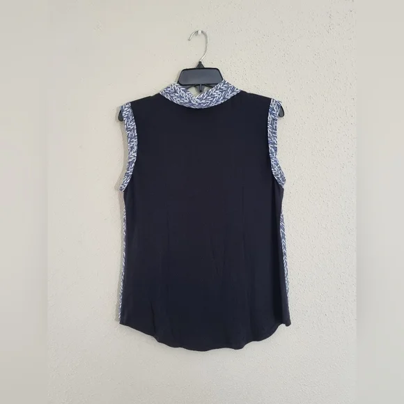 Women's Blue and White Sweater - Picture 4 of 8